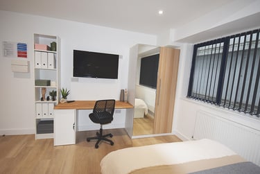 1 bed studio, Mansfield Road, Hockley, Nottingham, NG13FB - Image 1
