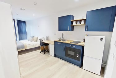 1 bed studio, Mansfield Road, Hockley, Nottingham, NG13FB - Image 1
