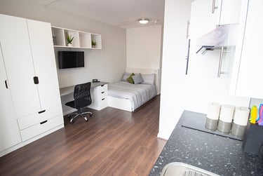 1 bed studio, Milton Street, Hockley, Nottingham, NG13RA - Image 1