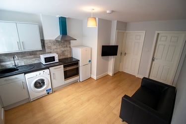 2 bed flat, North Sherwood Street, Arboretum, Nottingham, NG14EF - Image 2
