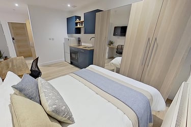 1 bed studio, Mansfield Road, Hockley, Nottingham, NG13FB - Image 1