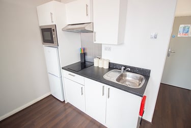 1 bed studio, Milton Street, Hockley, Nottingham, NG13RA - Image 3