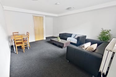 4 bed house, Mansfield Road, Arboretum, Nottingham, NG13HW - Image 2