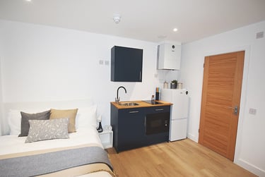 1 bed studio, Mansfield Road, Hockley, Nottingham, NG13FB - Image 3