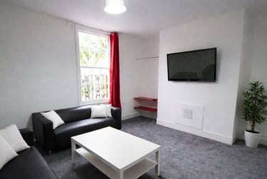 6 bed flat, Mansfield Road, Arboretum, Nottingham, NG13FQ - Image 1