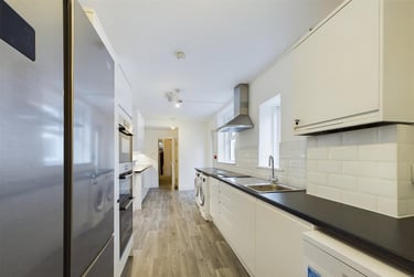 8 bed house, Old Tiverton Road, Mount Pleasant, Exeter, EX46NG - Image 3
