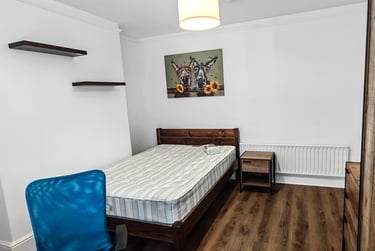 5 bed house, Edgerton Park Road, St Sidwells, Exeter, EX46DD - Image 3
