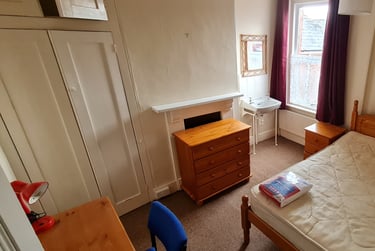 5 bed house, Edgerton Park Road, St Sidwells, Exeter, EX46DD - Image 10