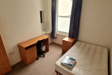 6 bed house, Pennsylvania Road, St Sidwells, Exeter, EX46BX - Image 10