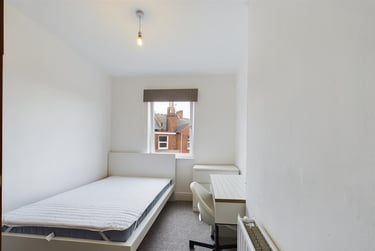 8 bed house, Old Tiverton Road, Mount Pleasant, Exeter, EX46NG - Image 11