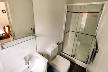 1 bed flat, Thenford Street, City Centre, Northampton, NN15QT - Image 3