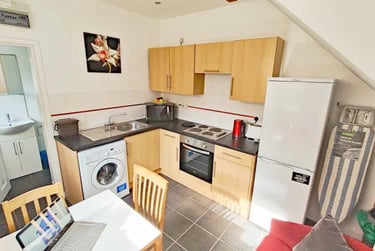 1 bed flat, Thenford Street, City Centre, Northampton, NN15QT - Image 4