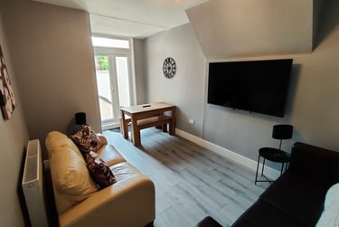 6 bed house, Denmark Road, City Centre, Northampton, NN15QS - Image 2