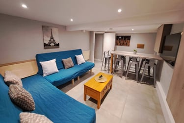 7 bed house, Agnes rd, Semilong, Northampton, NN26EU - Image 1