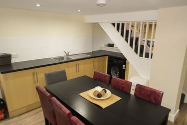 8 bed house, Palmerston Road, Abington, Northampton, NN15EU - Image 12