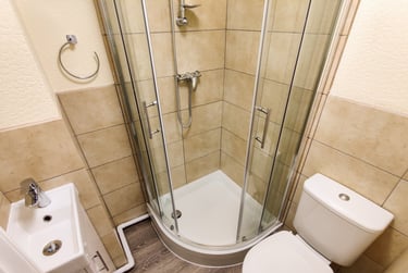 7 bed house, Agnes rd, Semilong, Northampton, NN26EU - Image 7
