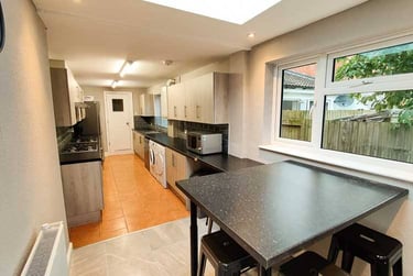 7 bed house, Purser Road, Abington, Northampton, NN14PQ - Image 3