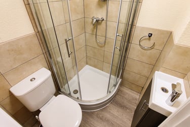 7 bed house, Agnes rd, Semilong, Northampton, NN26EU - Image 9