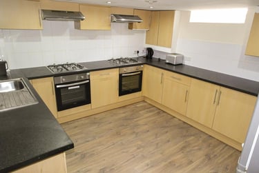 8 bed house, Palmerston Road, Abington, Northampton, NN15EU - Image 10