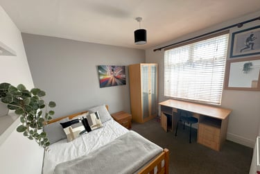 5 bed house, Fawcett goombs Wifi and Parking, Southsea, Portsmouth, PO40DH - Image 5