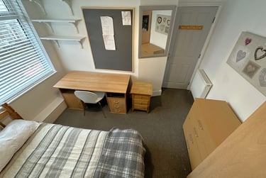 5 bed house, Fawcett goombs Wifi and Parking, Southsea, Portsmouth, PO40DH - Image 3