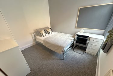 5 bed house, Fawcett Road, Southsea, Portsmouth, PO40DH - Image 4