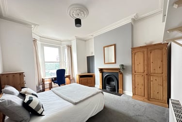 5 bed house, TASWELL RD-- 5x DOUBLE BEDS + BILLS INCLUDED, Southsea, Portsmouth, PO52RG - Image 1