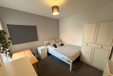 5 bed house, Fawcett goombs Wifi and Parking, Southsea, Portsmouth, PO40DH - Image 4