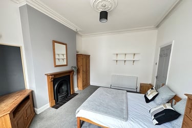 5 bed house, TASWELL RD-- 5x DOUBLE BEDS + BILLS INCLUDED, Southsea, Portsmouth, PO52RG - Image 2