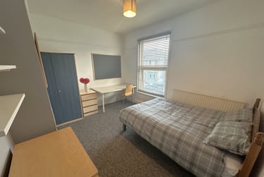 5 bed house, EDMUND RD - 5x DOUBLE BEDS + BILLS INCLUDED, Southsea, Portsmouth, PO40LL - Image 5
