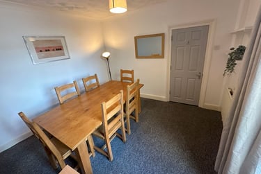 3 bed house, TELEPHONE RD -- 3x DOUBLE BEDS+BILLS INCLUDED, Southsea, Portsmouth, PO40AU - Image 2
