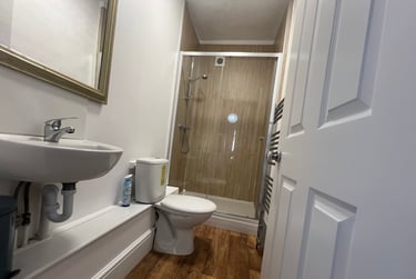 5 bed house, Clinton Avenue, Mount Pleasant, Exeter, EX47BA - Image 10