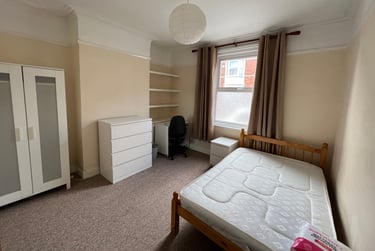 6 bed house, Well Street, St Sidwells, Exeter, EX46QR - Image 5