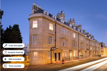 2 bed flat, St. James's Parade, Poets Corner, Bath, BA11UH - Image 1