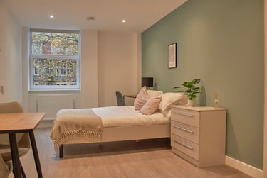 1 bed studio, Redcross Street, City Centre, Bristol, BS20PP - Image 2