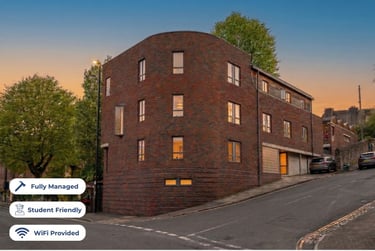 3 bed flat, Ambra Vale, Southville, Bristol, BS84RW - Image 1