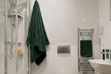 1 bed studio, College Green, City Centre, Bristol, BS15TB - Image 4