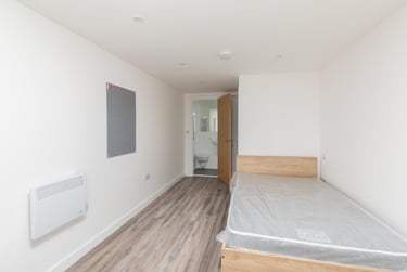 3 bed flat, Paintworks, Arno's Vale, Bristol, BS43EH - Image 3