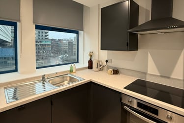2 bed flat, All Saints Business Centre, City Centre, Newcastle, NE12ET - Image 3