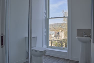 1 bed flat, Bladud Buildings, City Centre, Bath, BA15LS - Image 5