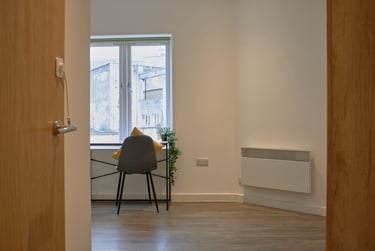 2 bed flat, St. James's Parade, Poets Corner, Bath, BA11UH - Image 5