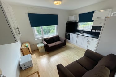 4 bed flat, St Albans Road, Brynmill, Swansea, SA20BP - Image 2