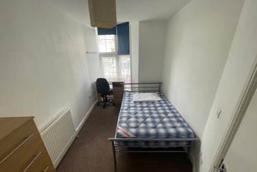 2 bed flat, St Albans Road, Brynmill, Swansea, SA20BP - Image 8