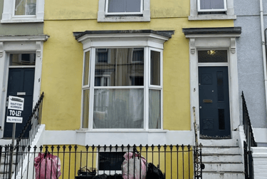 2 bed flat, Bryn Road, Brynmill, Swansea, SA20AR - Image 1