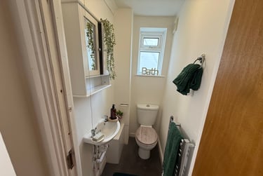2 bed flat, Eversley Road, Sketty, Swansea, SA29DE - Image 2