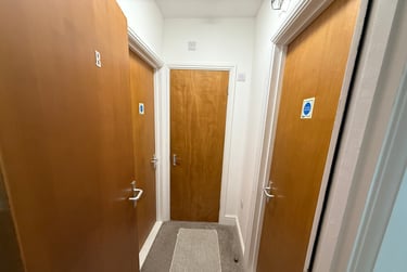 2 bed flat, Eversley Road, Sketty, Swansea, SA29DE - Image 2
