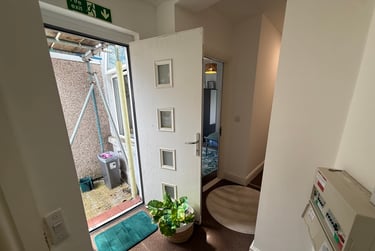 4 bed flat, St Albans Road, Brynmill, Swansea, SA20BP - Image 7