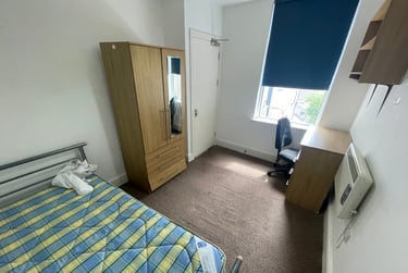 4 bed flat, St Albans Road, Brynmill, Swansea, SA20BP - Image 11