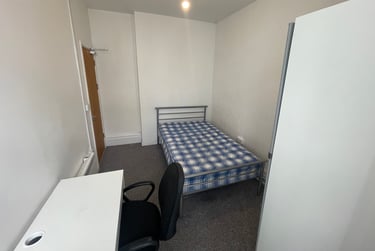 3 bed flat, Bryn Road, Brynmill, Swansea, SA20AR - Image 8