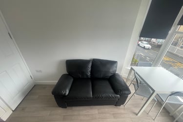 2 bed flat, St Albans Road, Brynmill, Swansea, SA20BP - Image 4